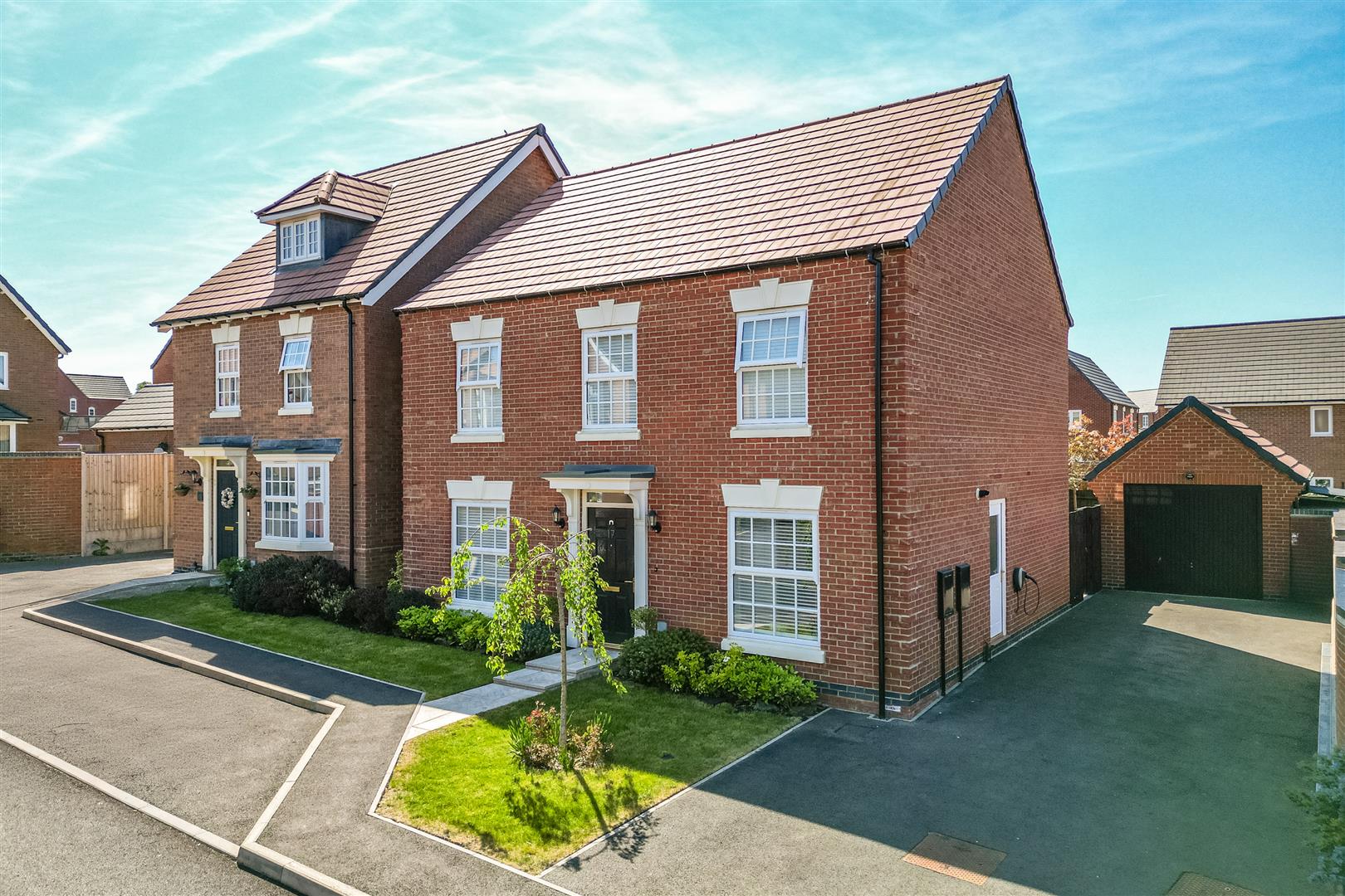 4 bed property in Newcome Street, Hanslope
